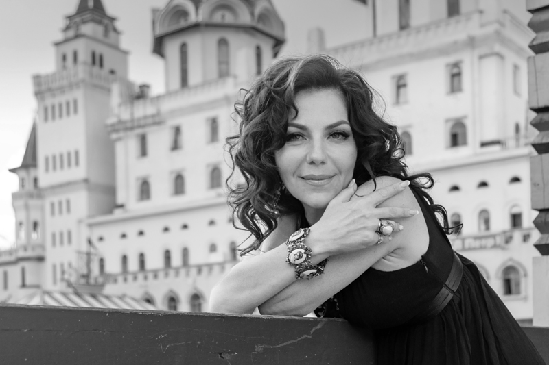 Tatyana Pechnikova - Honored Artist of Russia, laureate of the Casta Diva Russian Music Award, laureate of the Golden Mask National Theater Award in the nomination &quot;Opera - Female Role&quot;, laureate of the Evgeny Kolobov Foundation Prize &quot;For Selfless Service to Opera Art&quot;, teacher of the Russian Academy of Music named after the Gnesins