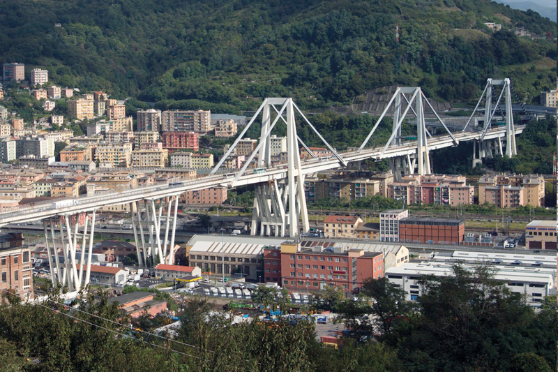 Техногенная катастрофа в Италии на расположенном в черте Генуи путепроводе «Мост Моранди». Утром 14 августа 2018 года рухнула одна из двух центральных опор виадука, а вместе с ней 200-метровый пролёт